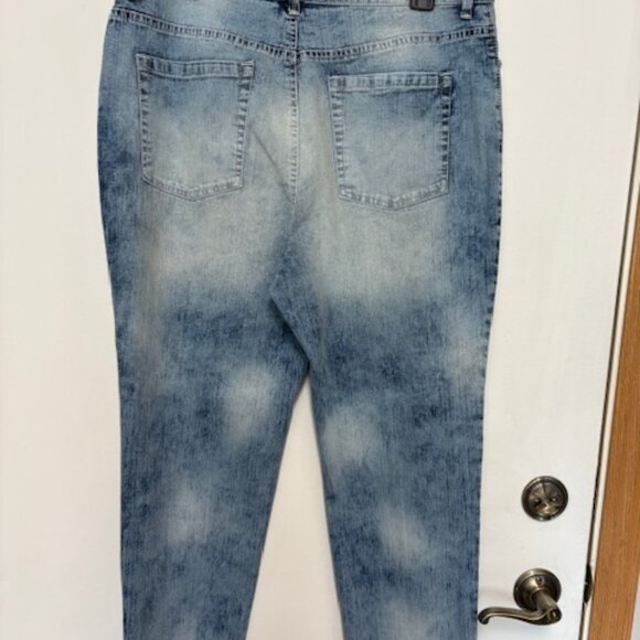 GLORIA VANDERBILT WOMENS AMANDA SPLASH OF PINK JEANS. SZ. 14 NEVER WORN! - Picture 4 of 4